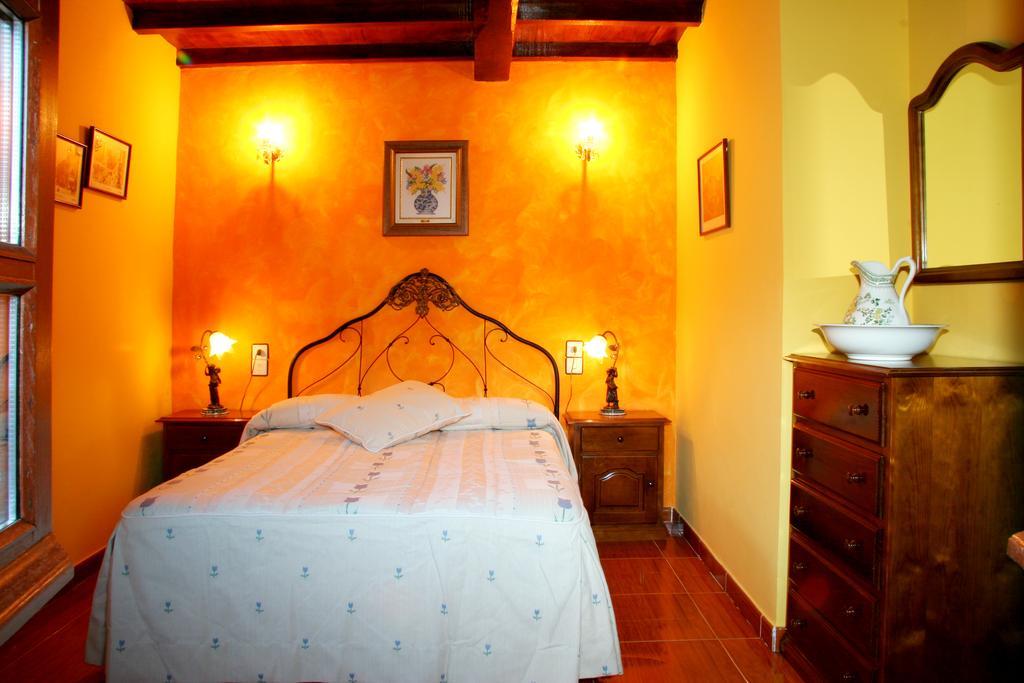 Casas Rurales Prieto Cortes  Rum bild